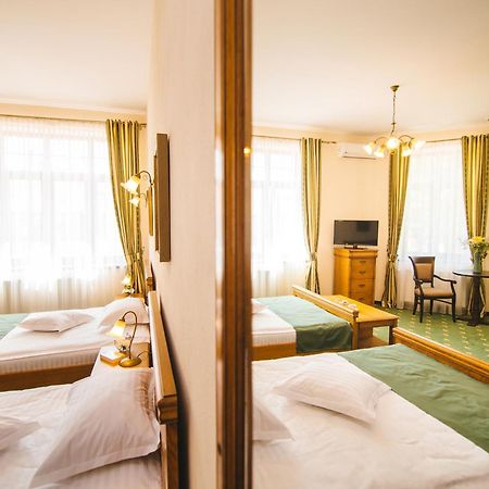 Hotel Karlhof Sebeş Pokój zdjęcie