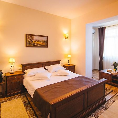 Hotel Karlhof Sebeş Pokój zdjęcie