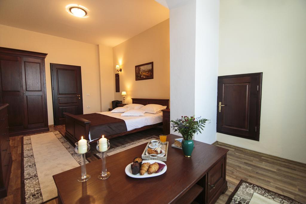 Hotel Karlhof Sebeş Pokój zdjęcie
