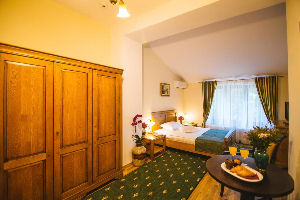 Hotel Karlhof Sebeş Pokój zdjęcie