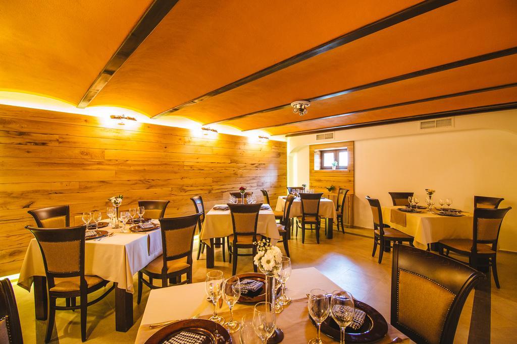 Hotel Karlhof Sebeş Zewnętrze zdjęcie