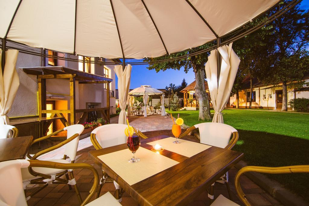 Hotel Karlhof Sebeş Zewnętrze zdjęcie