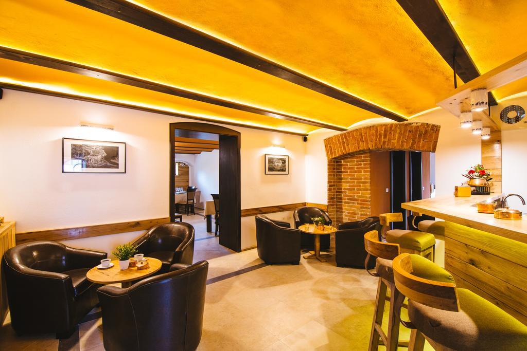 Hotel Karlhof Sebeş Zewnętrze zdjęcie