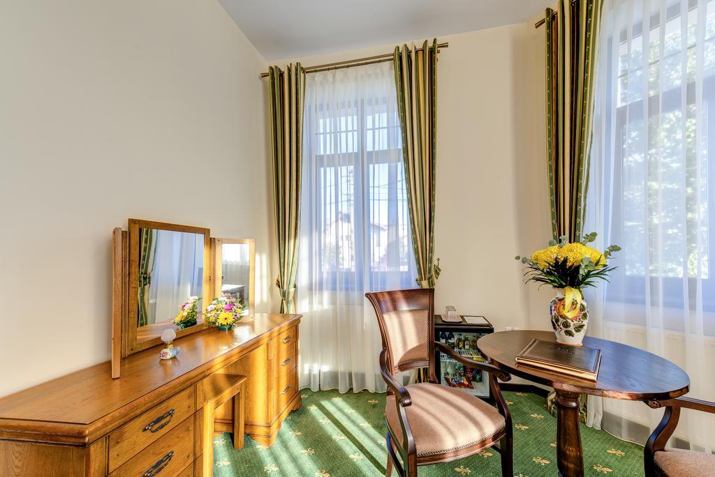 Hotel Karlhof Sebeş Zewnętrze zdjęcie