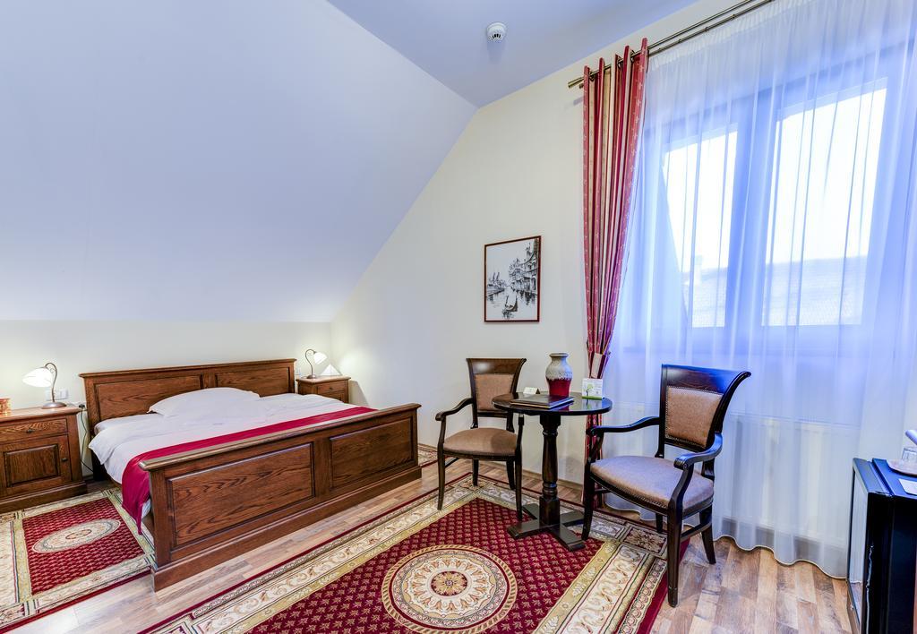 Hotel Karlhof Sebeş Zewnętrze zdjęcie