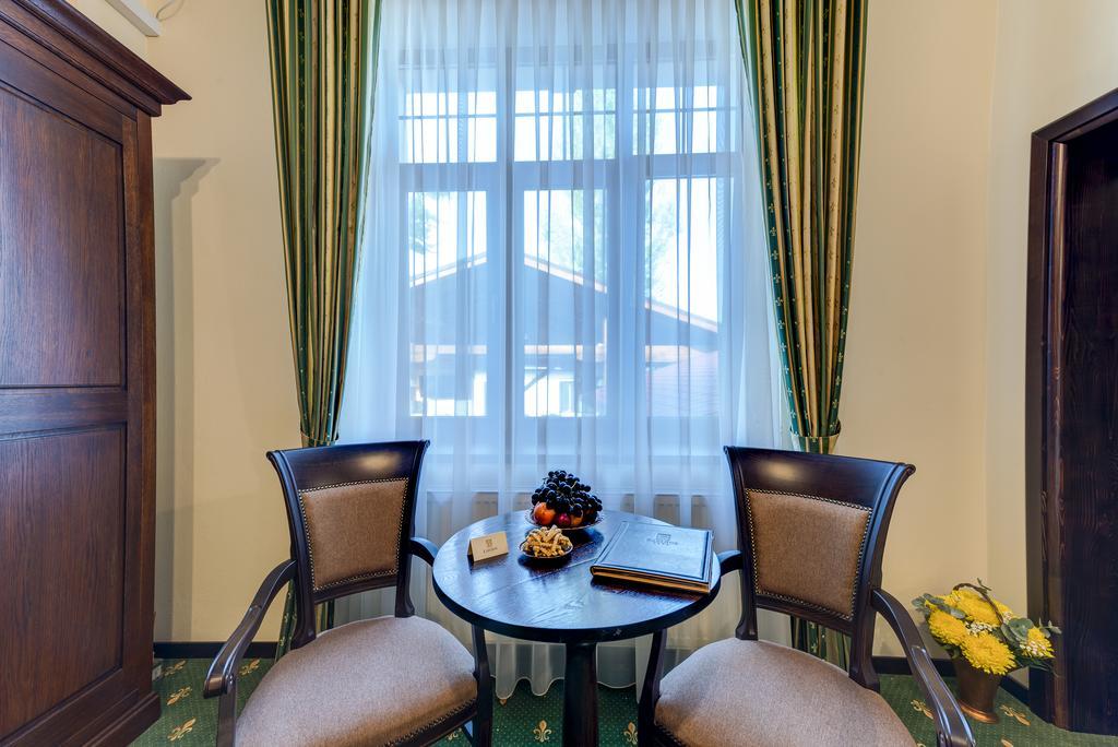 Hotel Karlhof Sebeş Zewnętrze zdjęcie